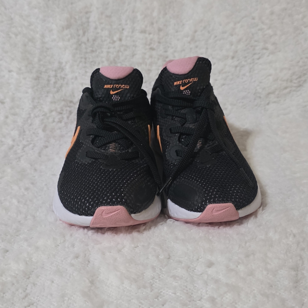 New-Nike RENEW RUN sneakers. - Picture 4 of 7